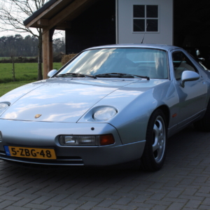 Porsche 928 GTS