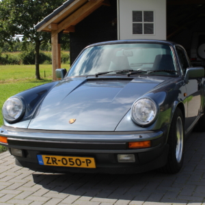 Porsche 911 3.2 G50 coupé Venetian Blue