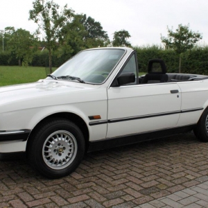 BMW 320i cabriolet 53234 km