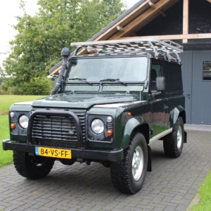 Landrover Defender 90 TD5 2000 (grijs kenteken)