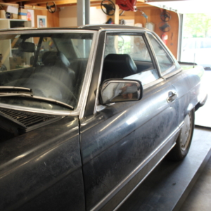 Mercedes 300SL (R107) 1986 *original barnfind*